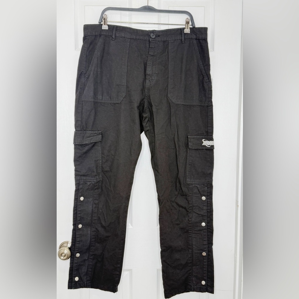 boohoo man cargo pants- Black- Size 36